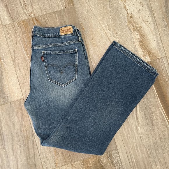 Women's Levis Jeans 515 bootcut size 10. - Picture 9 of 11